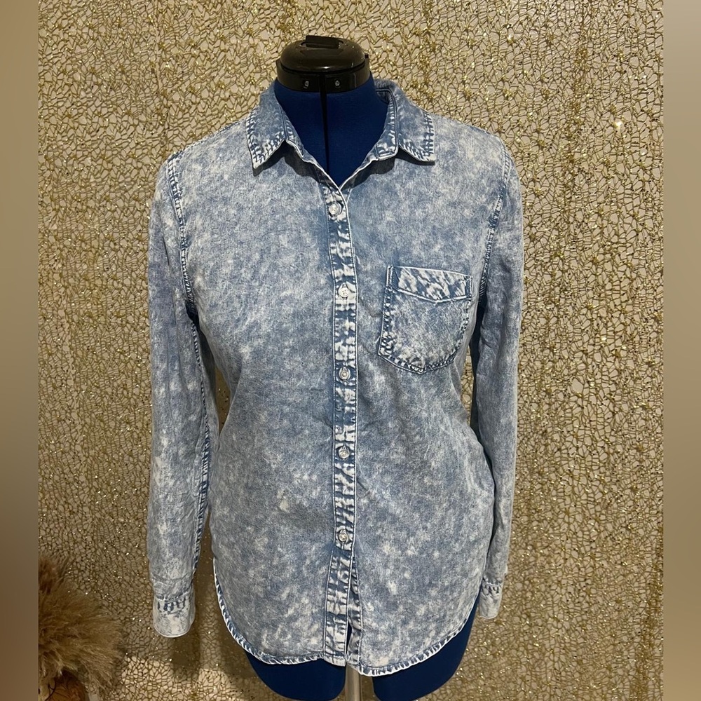 Como Vintage Light Blue Denim Top